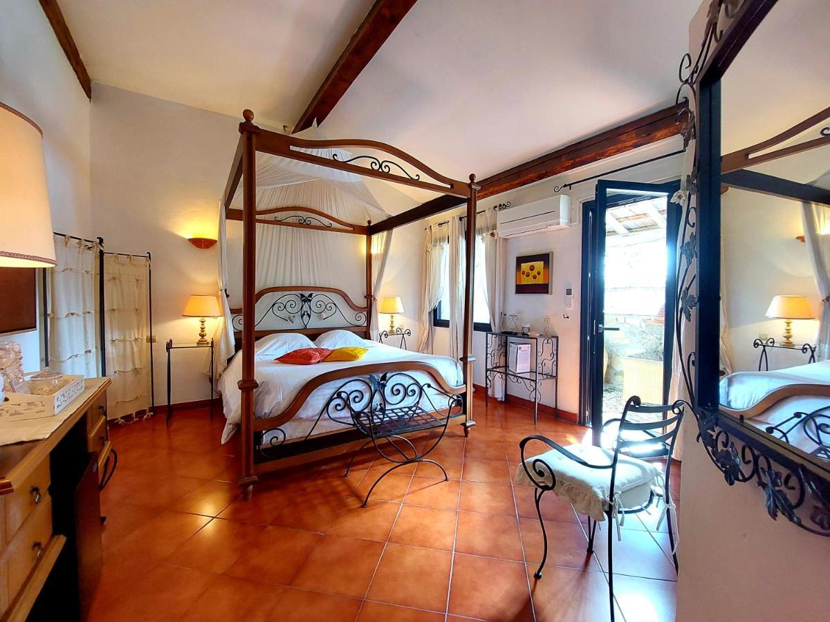 La Bergerie Du Moulin (Adults Only) Bed & Breakfast Taradeau Екстериор снимка