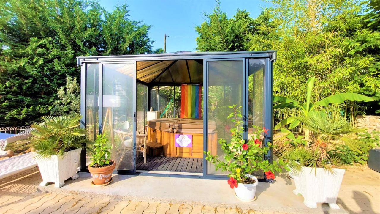 La Bergerie Du Moulin (Adults Only) Bed & Breakfast Taradeau Екстериор снимка