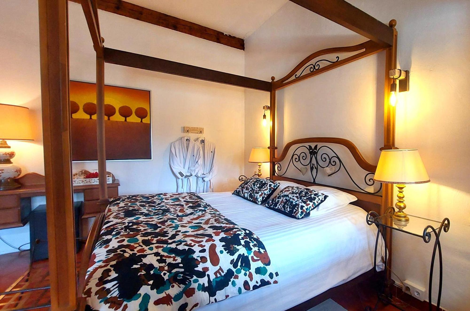 La Bergerie Du Moulin (Adults Only) Bed & Breakfast Taradeau Екстериор снимка