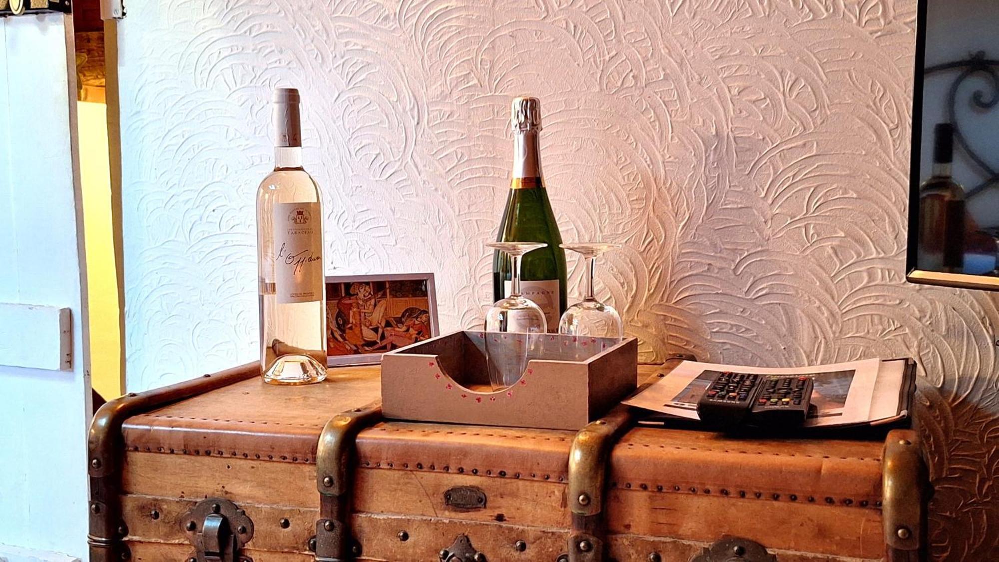 La Bergerie Du Moulin (Adults Only) Bed & Breakfast Taradeau Екстериор снимка