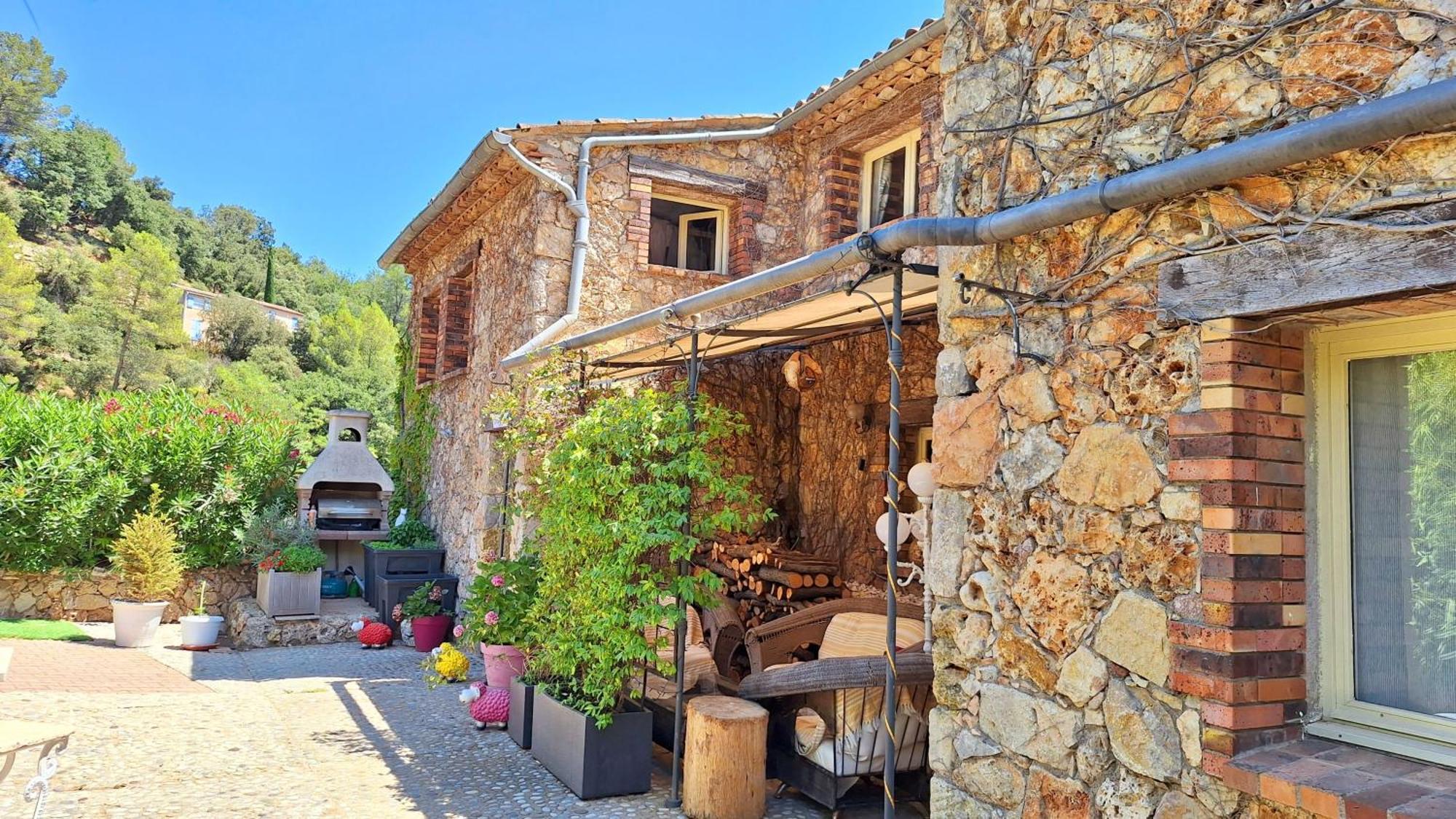 La Bergerie Du Moulin (Adults Only) Bed & Breakfast Taradeau Екстериор снимка