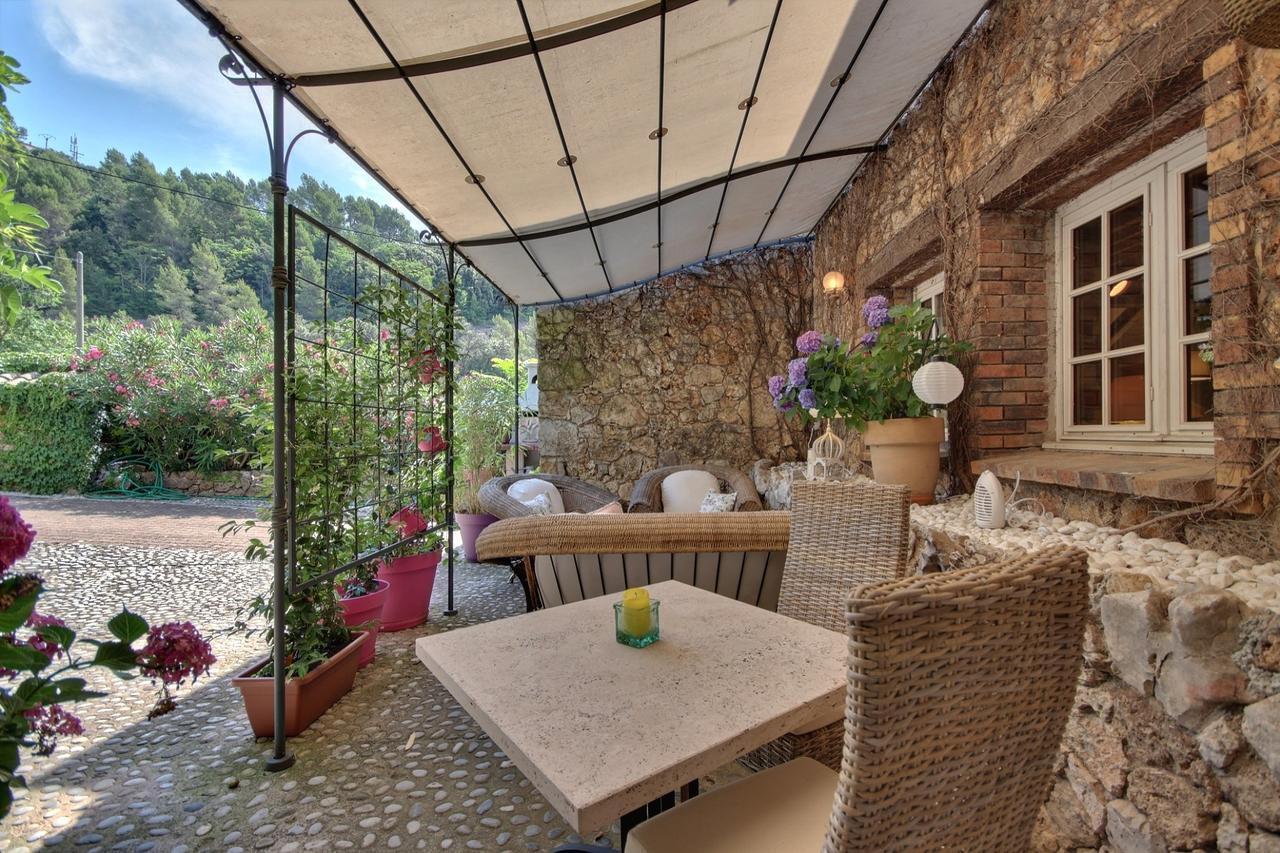 La Bergerie Du Moulin (Adults Only) Bed & Breakfast Taradeau Екстериор снимка